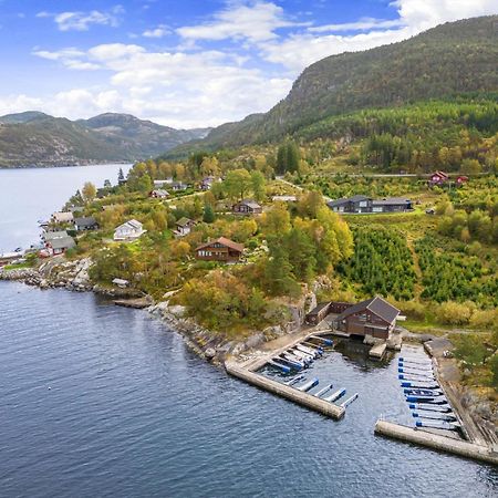 Charming House Located By The Fjord With The Pultpitrock Within Short Distance Villa Jorpeland Exterior photo