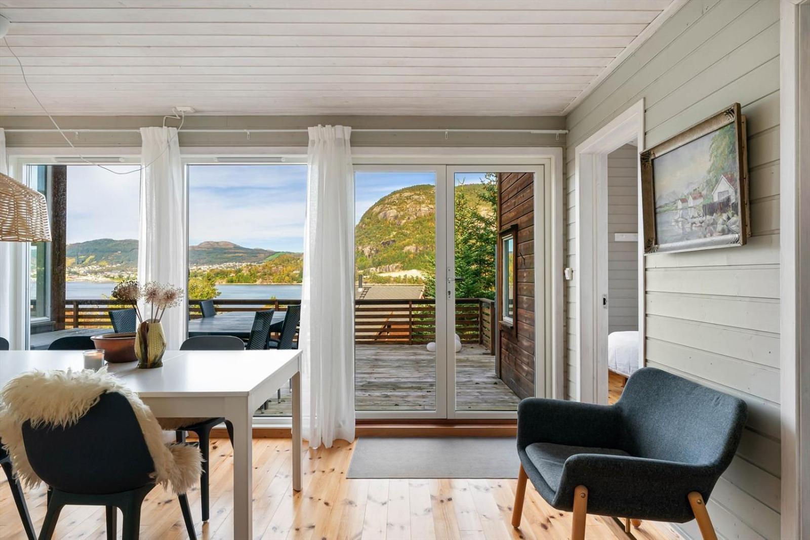 Charming House Located By The Fjord With The Pultpitrock Within Short Distance Villa Jorpeland Exterior photo
