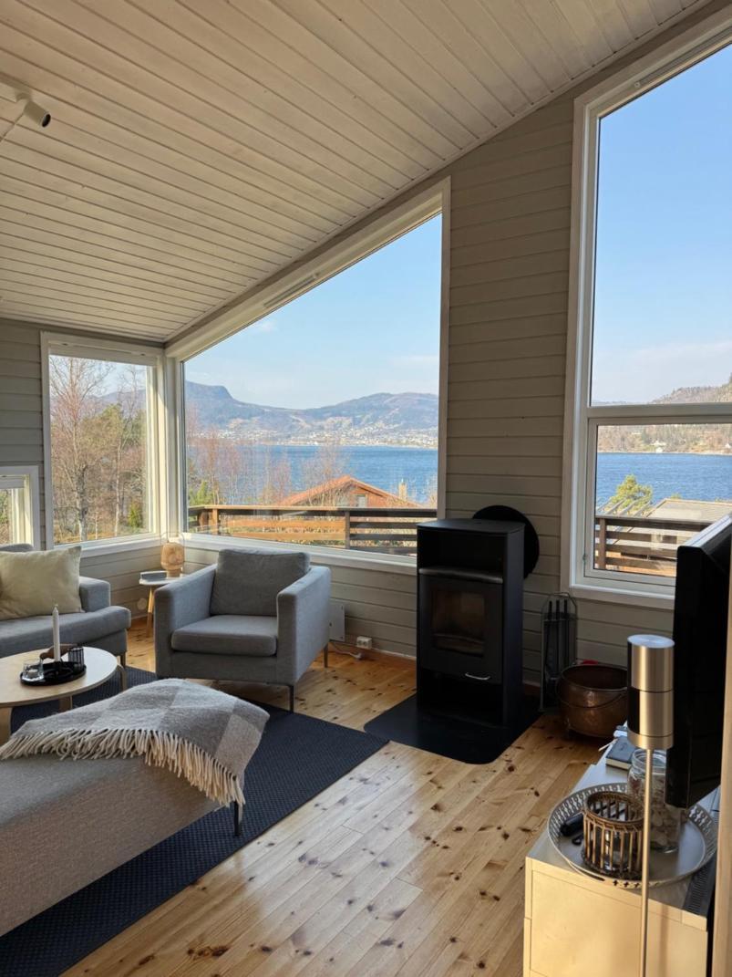 Charming House Located By The Fjord With The Pultpitrock Within Short Distance Villa Jorpeland Exterior photo