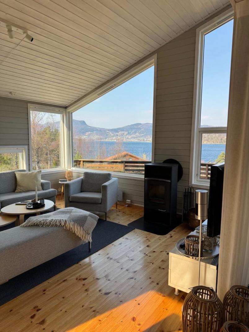 Charming House Located By The Fjord With The Pultpitrock Within Short Distance Villa Jorpeland Exterior photo